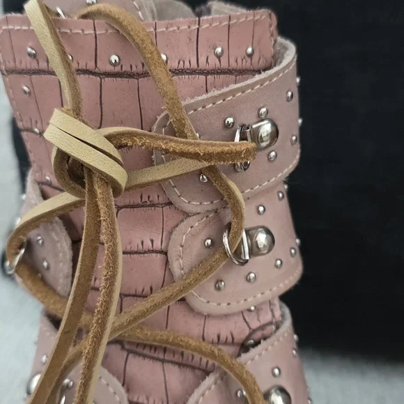 Freebird Brandy Pink Gladiator Sandals - Picture 5 of 8